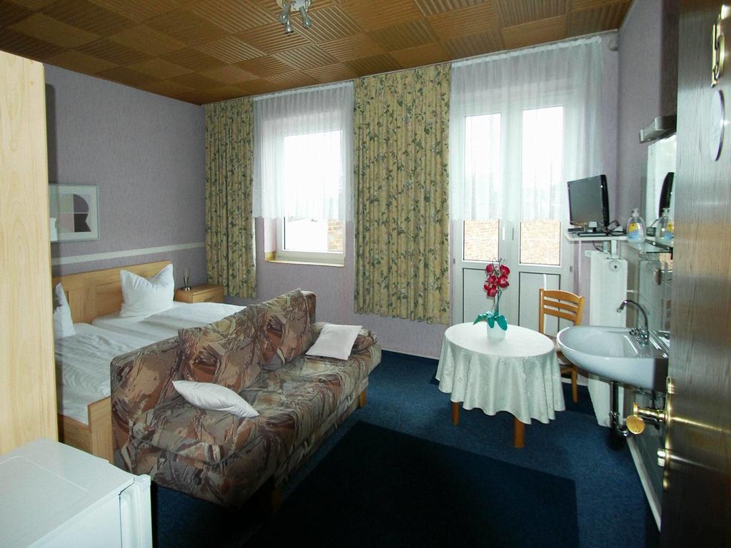 Hotel Konert ベルクハイム エクステリア 写真