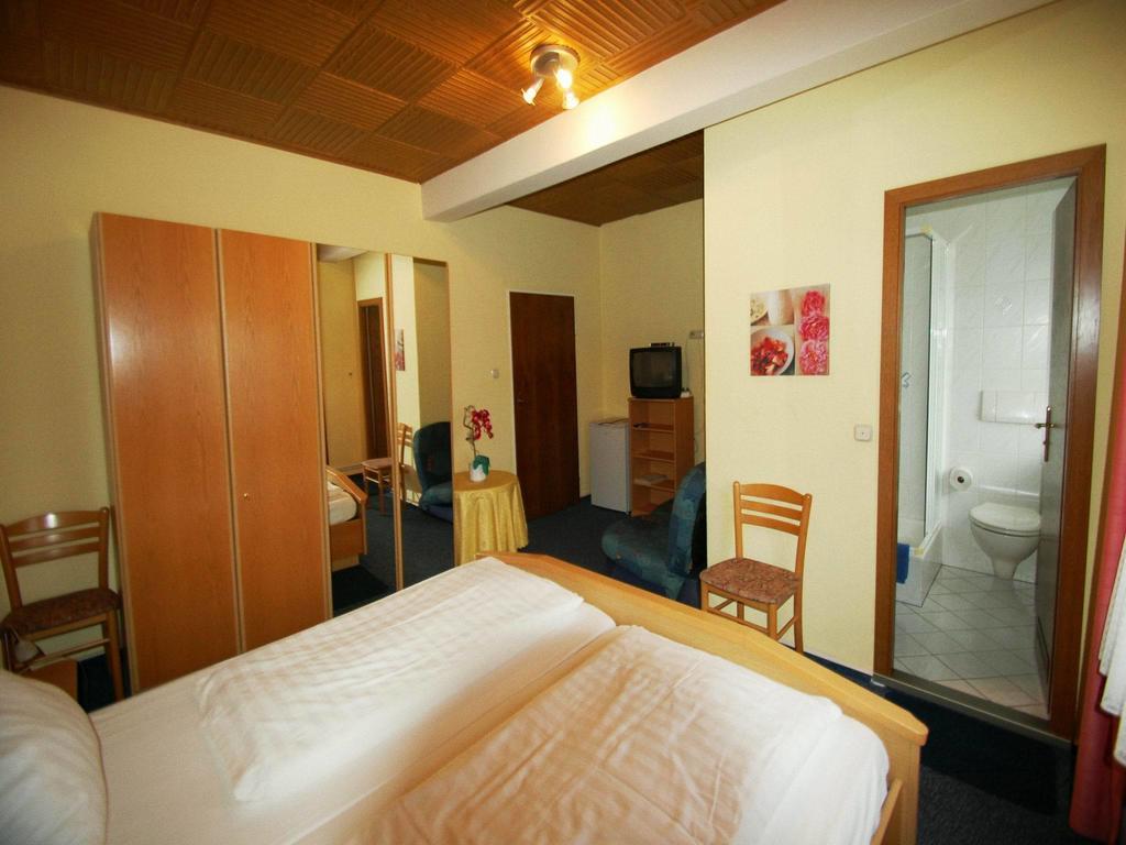 Hotel Konert ベルクハイム エクステリア 写真